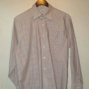 LL Bean 100 cotton wrinkle resistant men  dress shirt M 15 1/2 33